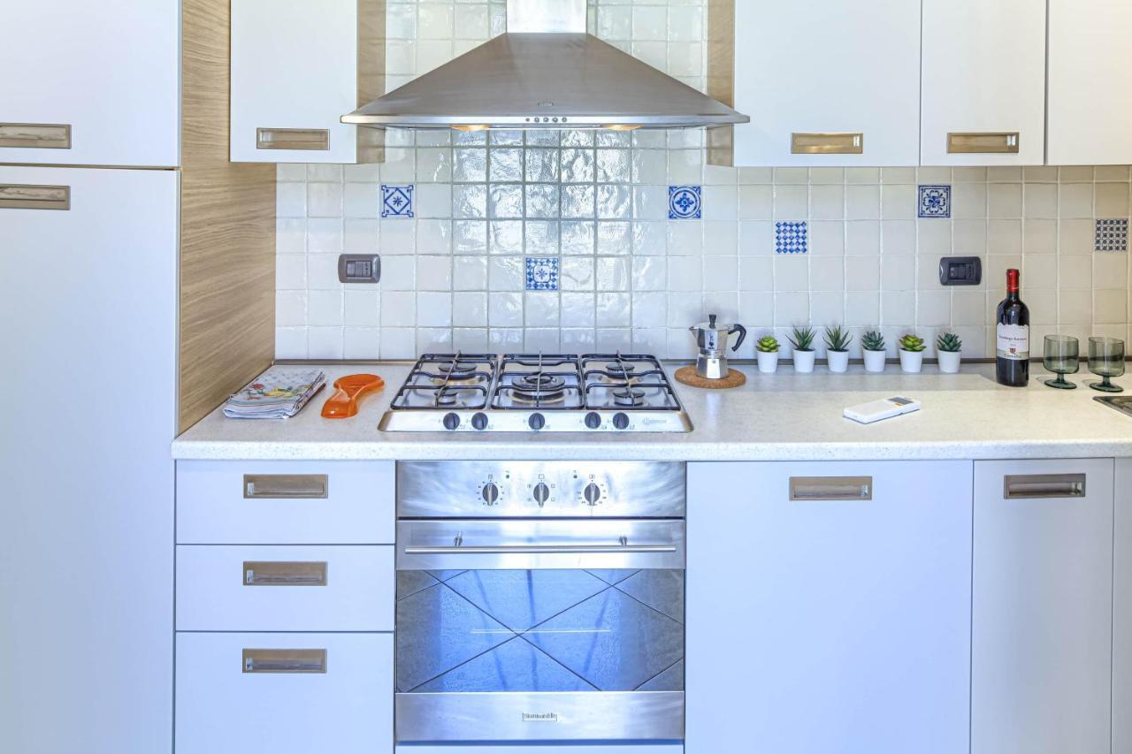 Mafalda Apartments เลวานโต ภายนอก รูปภาพ
